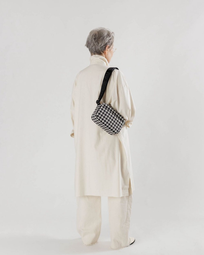 Black & White Pixel Gingham Baggu Camera | 967-ORSIMV