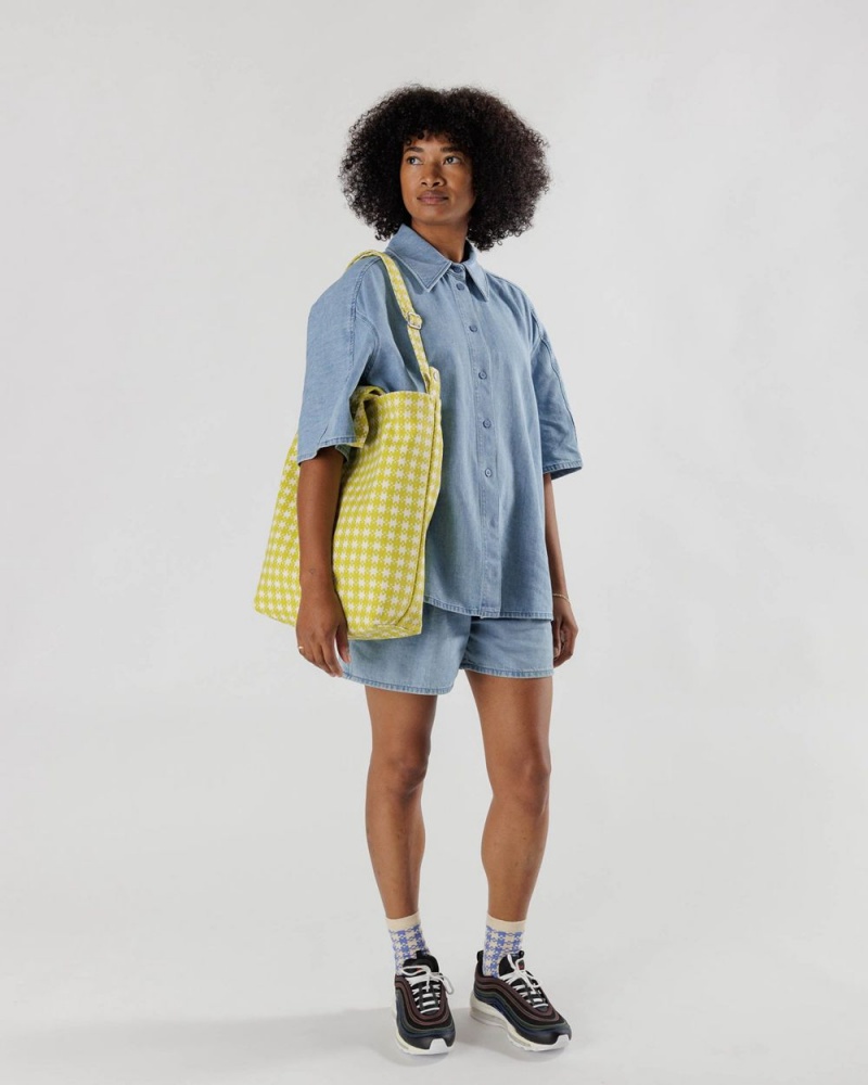 Chartreuse Pixel Gingham Baggu Duck | 385-IUBDMY