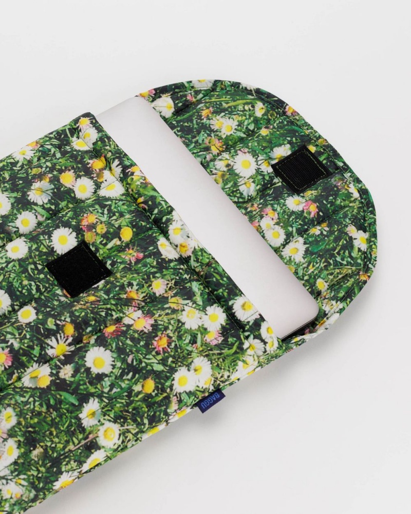 Daisy Baggu Puffy Laptop Sleeve 16