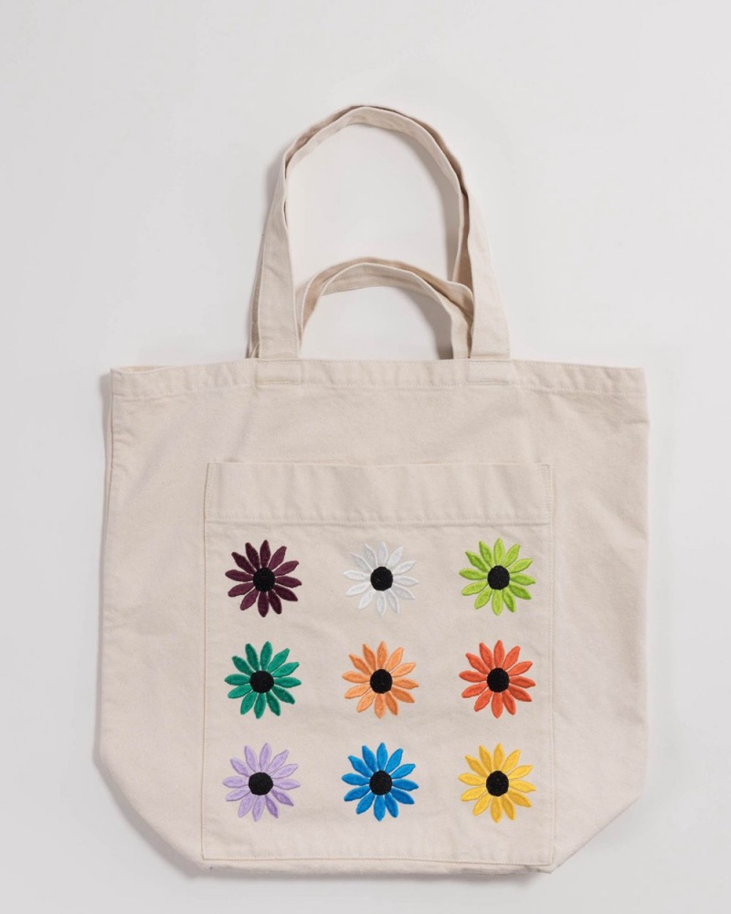 Embroidered Daisy Baggu Giant Pocket | 752-BIAHOQ