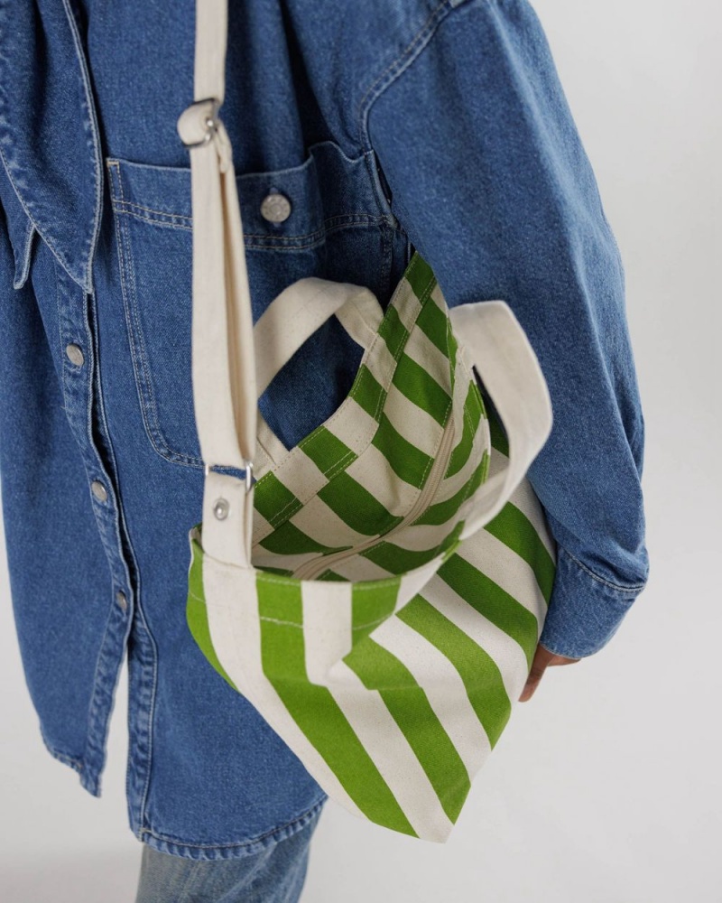 Green Awning Stripe Baggu Horizontal Zip Duck | 064-ZYTBDX