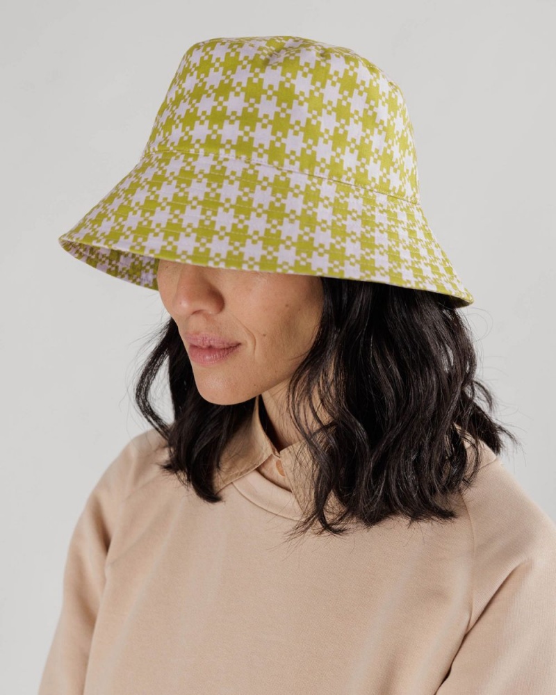 Pink Pistachio Pixel Gingham Baggu Bucket | 621-TVCJDZ